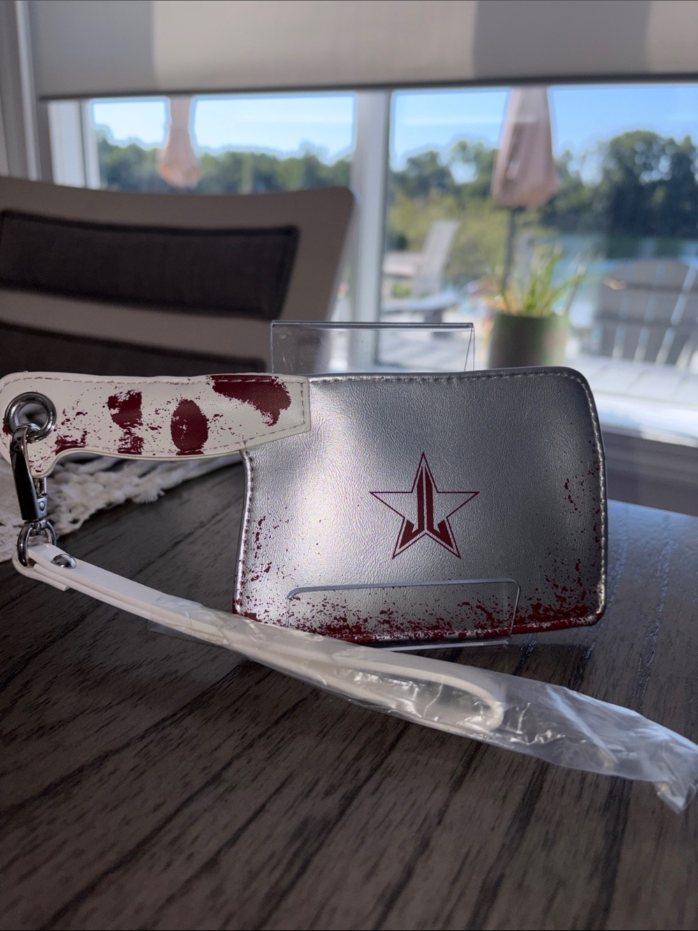 White and Red Star Wristlet Luggage Tag - Unbranded